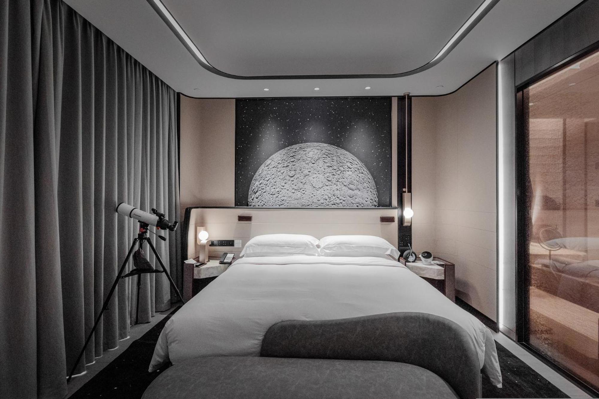 Intercontinental Shanghai Harbour City By Ihg Nanhui Exterior photo