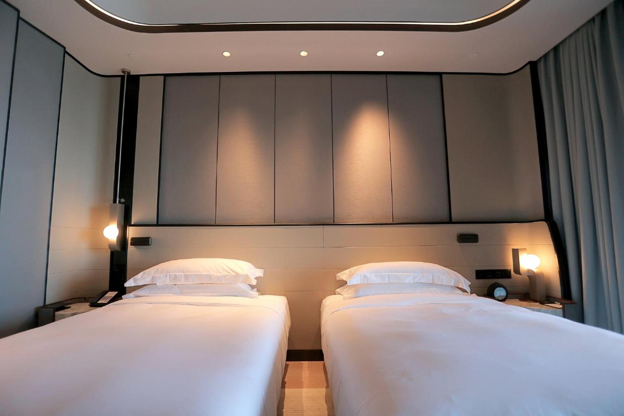 Intercontinental Shanghai Harbour City By Ihg Nanhui Exterior photo
